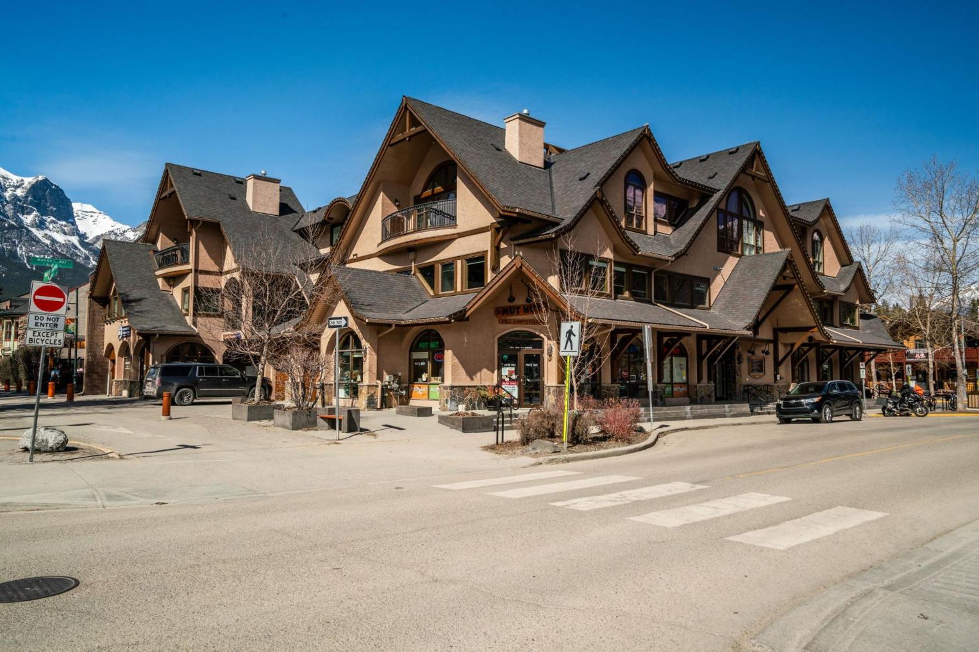 Cascade Penthouse By Canadian Rockies Vacation Rentals Canmore Exterior foto