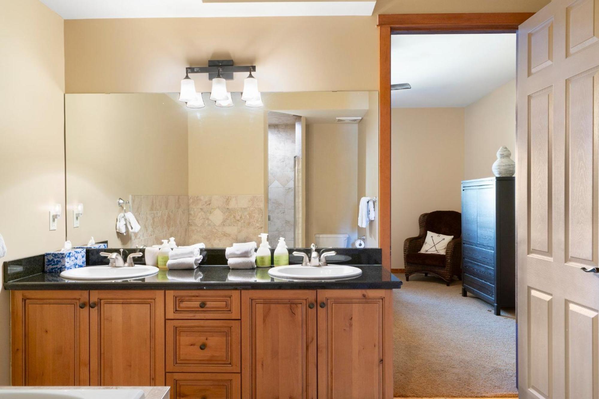 Cascade Penthouse By Canadian Rockies Vacation Rentals Canmore Exterior foto